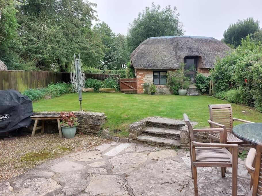 Stable Cottage - Sleeps 6, Near Lulworth Cove Dorchester Buitenkant foto